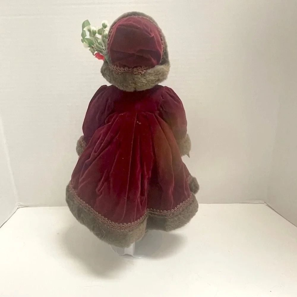 Vintage Porcelain 1997 Ashton-Drake Mémoires of Victorian Childhood Skating Doll